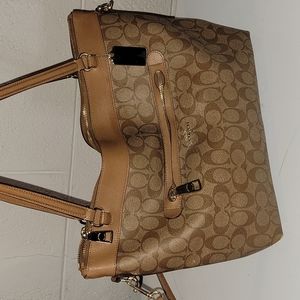 Cute medium Coach Bag